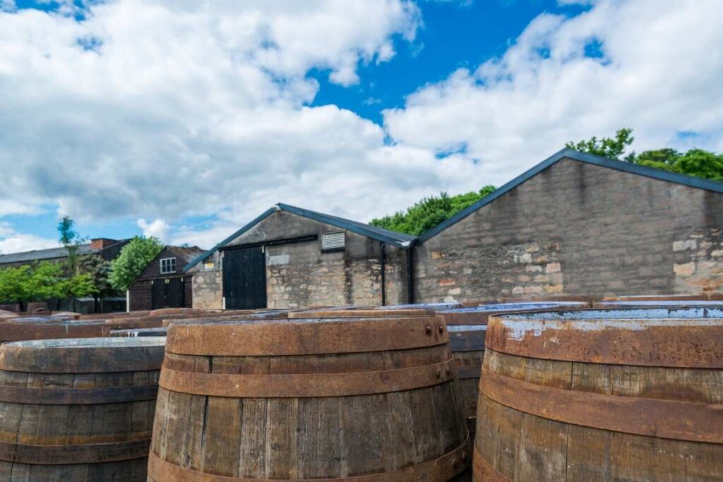 Whisky Distilleries